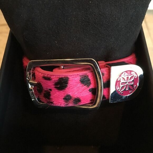 Rustic Cuff Fuschia Animal! - Picture 6 of 11